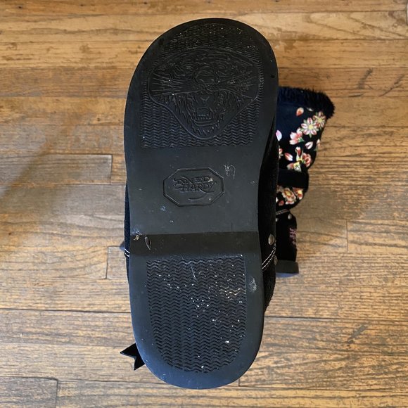 Don Ed Hardy Kiss of Death Geisha Boots size 7 - Picture 6 of 6